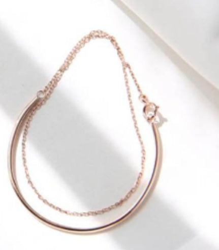 Eternal Glow: The Vacuum-Plated Titanium Bracelet