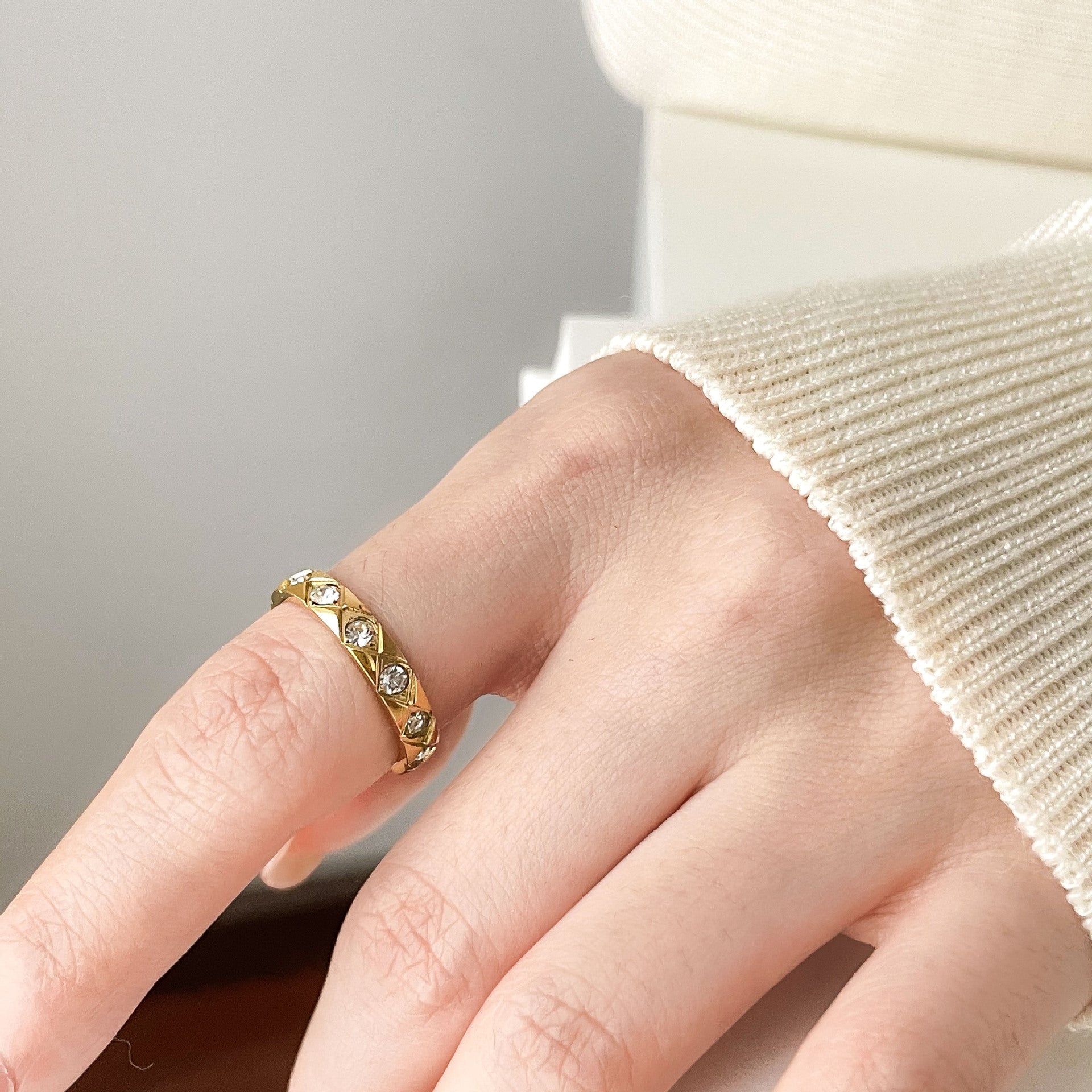 Women’s High-Fashion Titanium Steel Ring