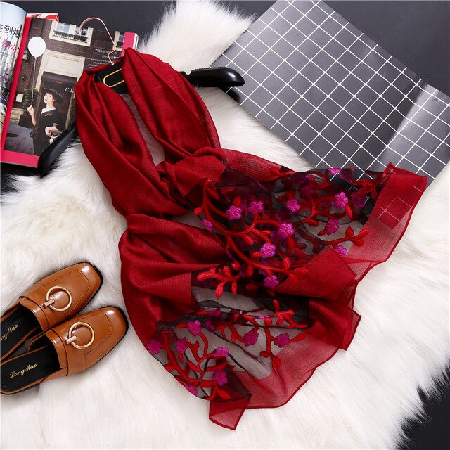 Coco Twoce Artisan Grace: Hand-Drawn Silk-Wool Blend Embroidered Shawl