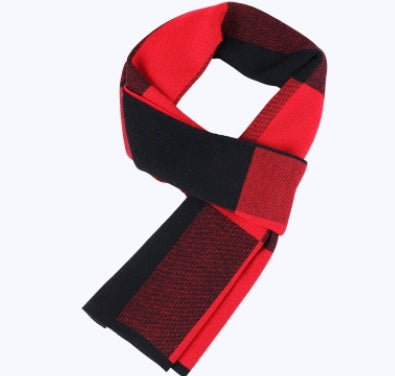 Artisanal Heritage: The Jacquard Wool Plaid Scarf