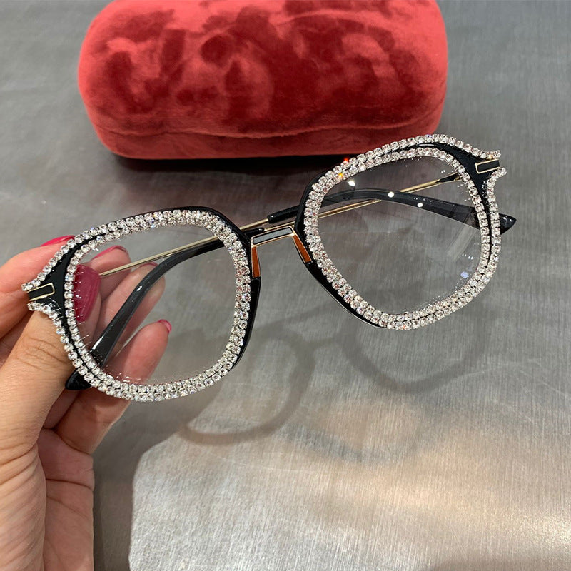 Stellar Vintage – Diamond-Encrusted Luxury Eyewear