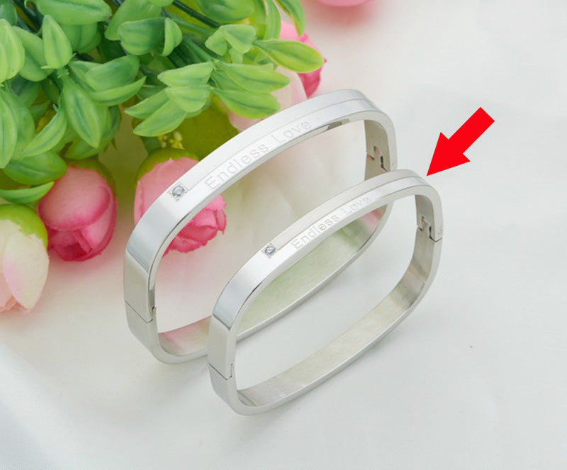 The Cubic Edge: Vacuum-Plated Geometric Bracelet