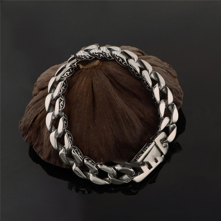 The Raw Icon: Vintage Personality Pure Titanium Bangle