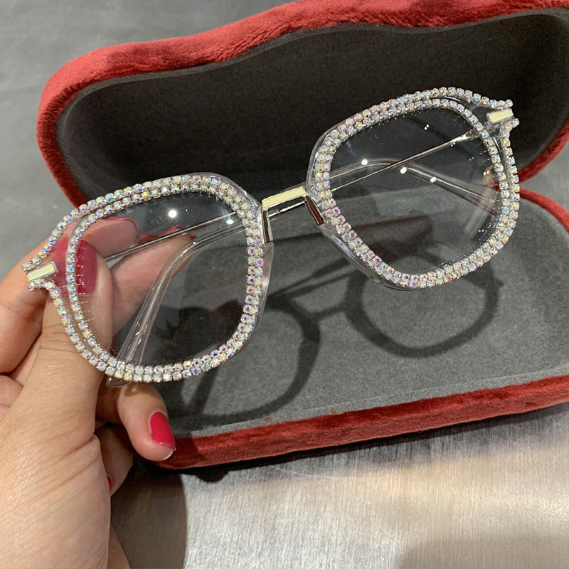 Stellar Vintage – Diamond-Encrusted Luxury Eyewear