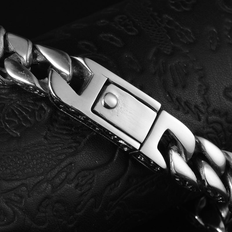 The Totem Heritage: Geometric Lace Titanium Bracelet