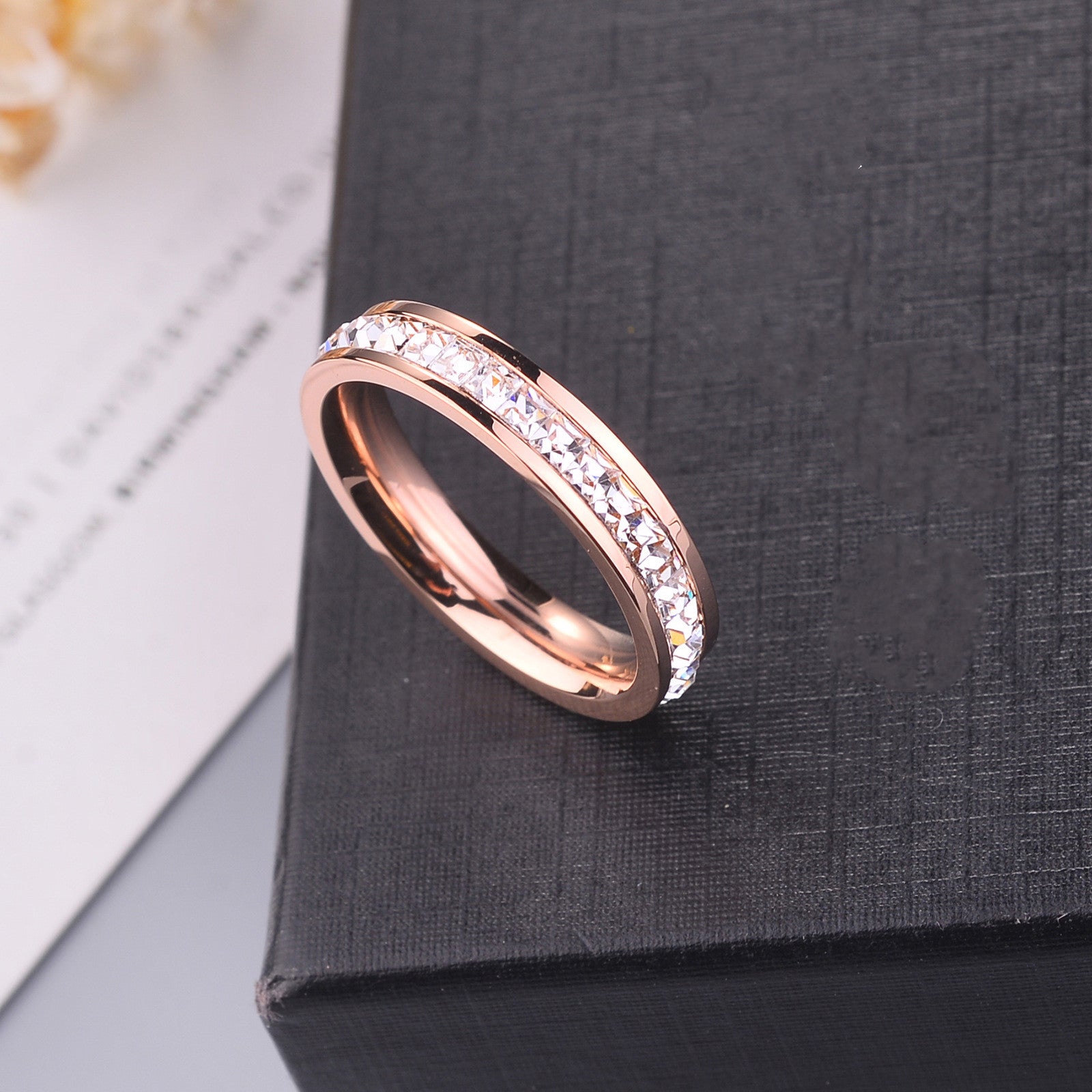 Rose Horizon: 360° Inset Crystal Titanium Band