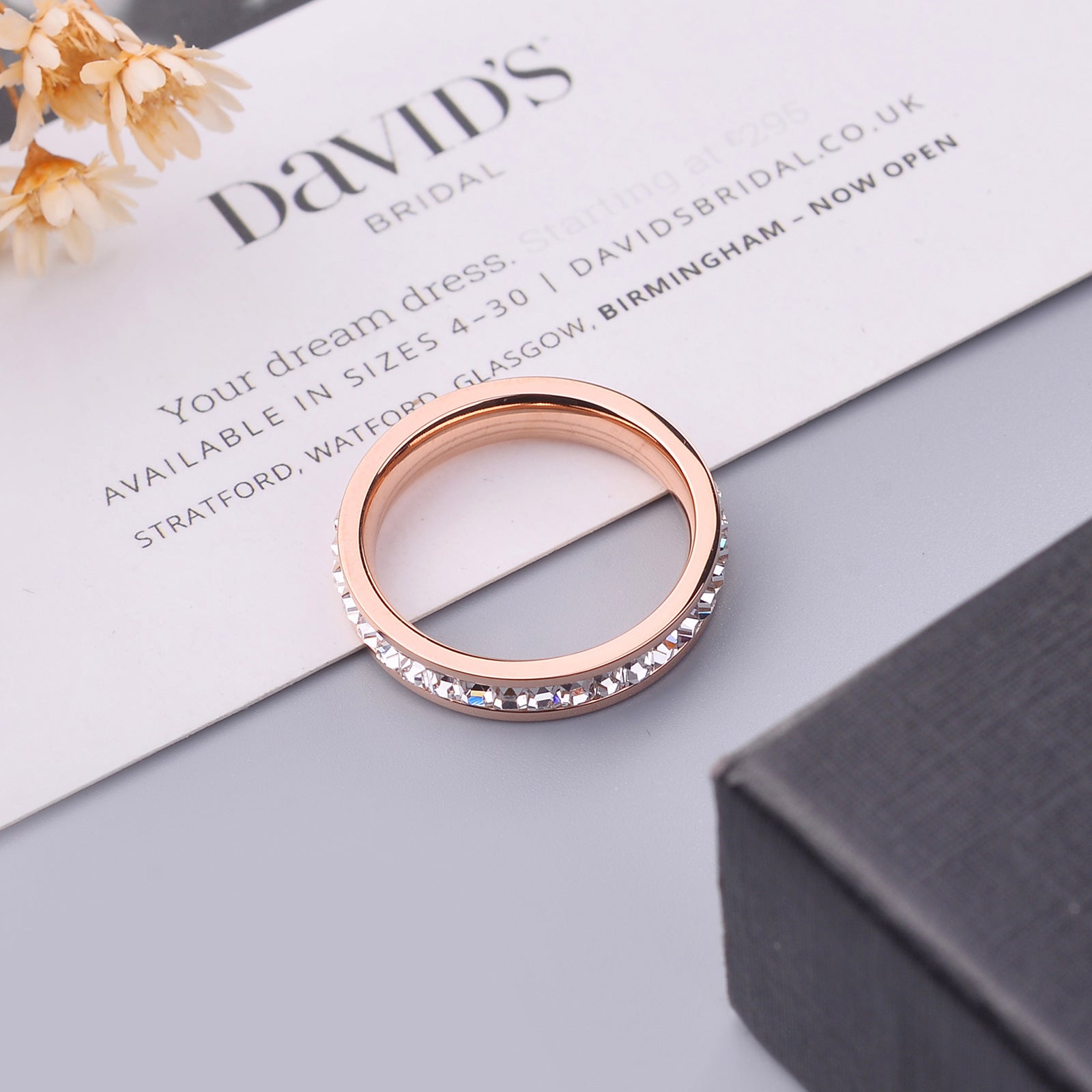 Rose Horizon: 360° Inset Crystal Titanium Band