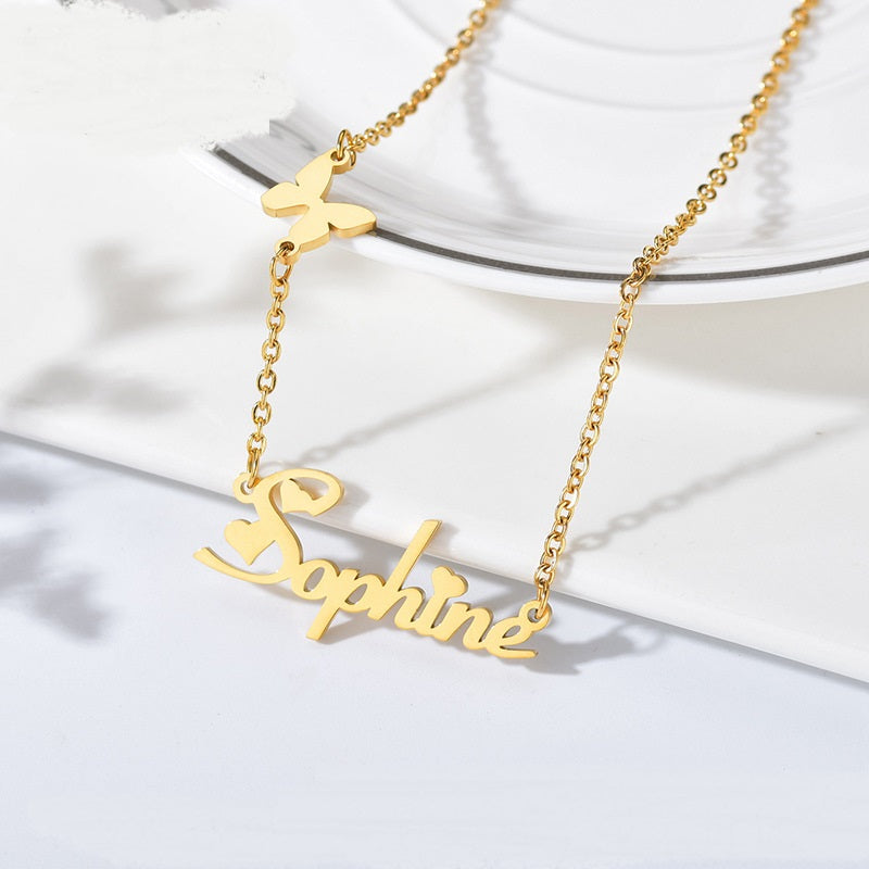 The Signature Heart: Personalized Name Necklace