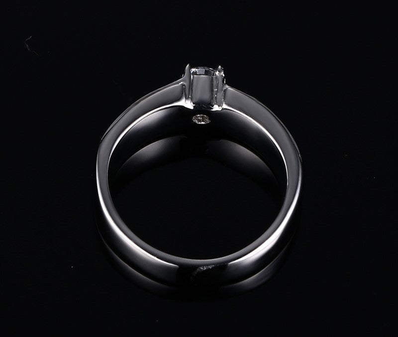 Radiant Brilliance: Diamond-Cut Crystal Titanium Ring