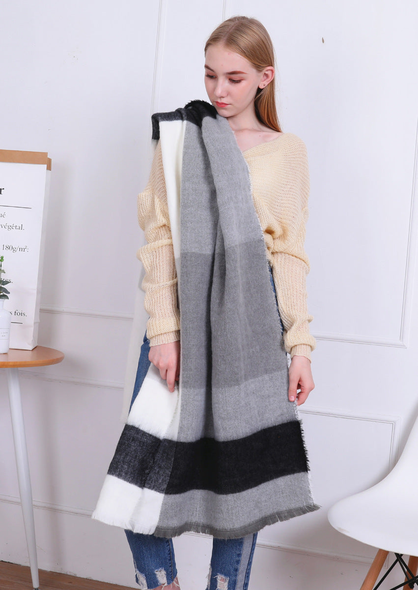 Timeless Plaid Scarf in Soft Cashmere Feel