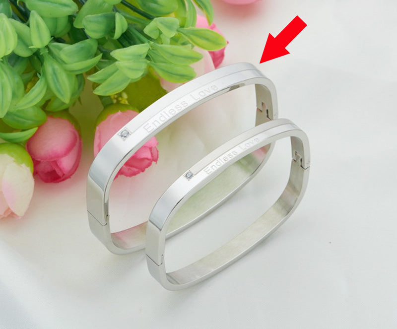 The Cubic Edge: Vacuum-Plated Geometric Bracelet