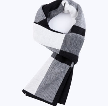 Artisanal Heritage: The Jacquard Wool Plaid Scarf