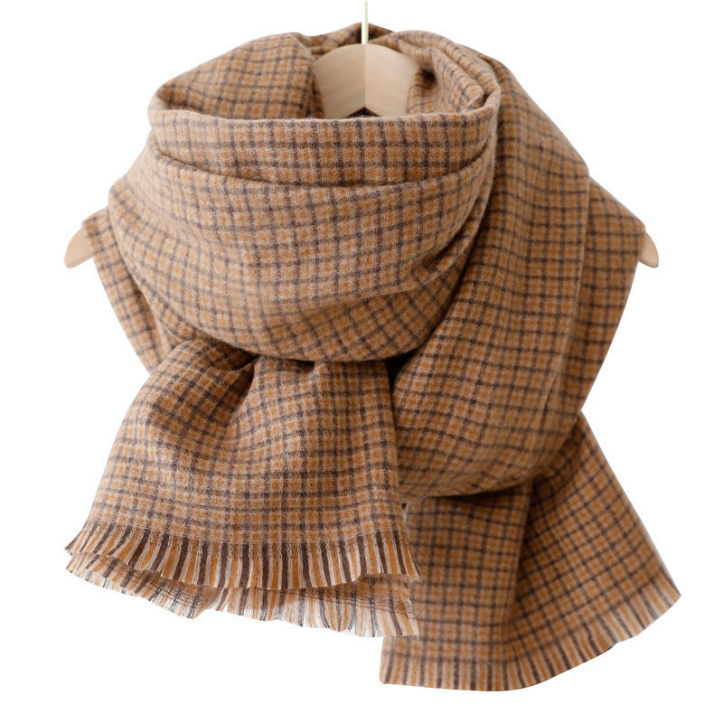 Heritage Warmth: The Classic Brown Plaid Scarf
