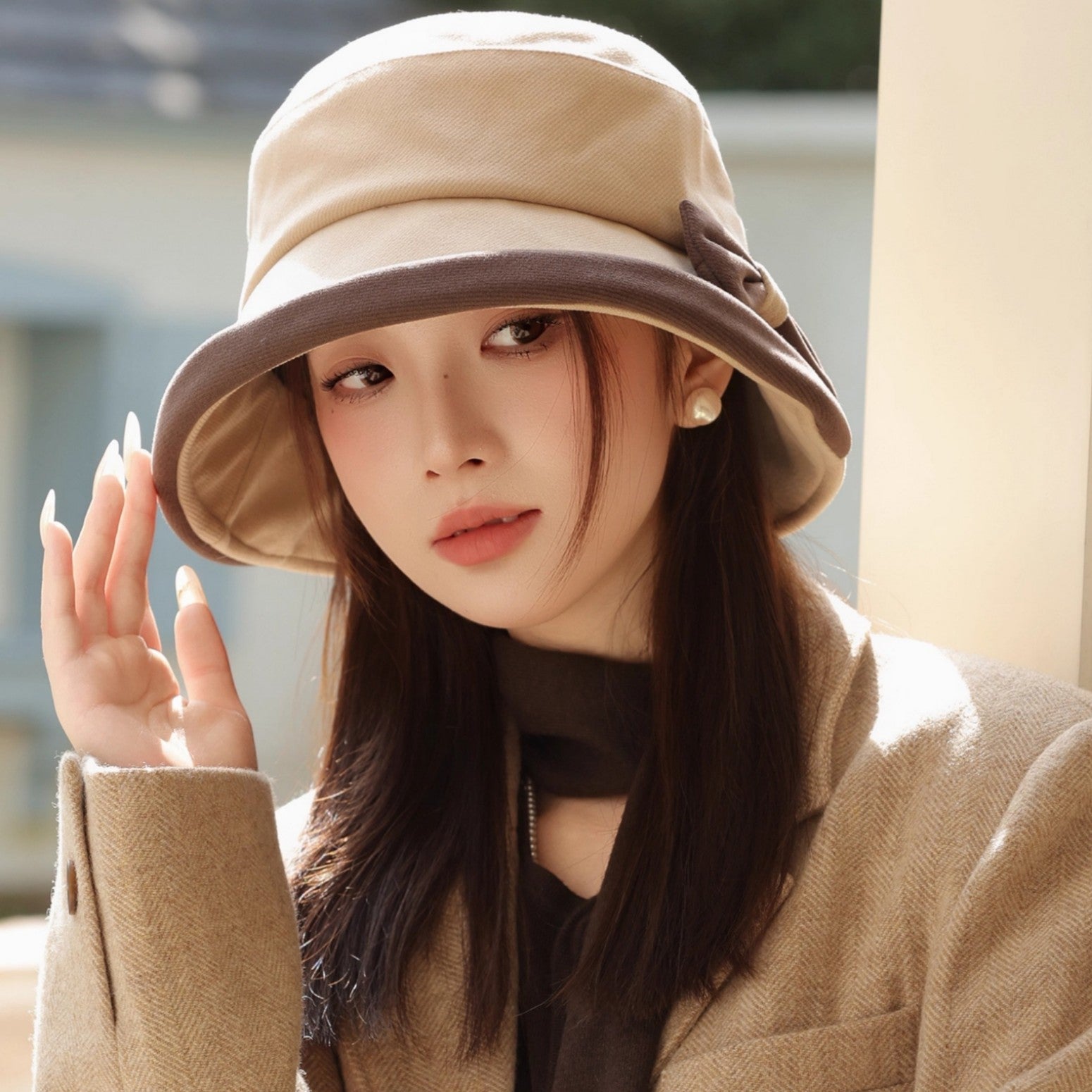 The Velvet-Touch Bow Cloche: Elegance in Every Stitch