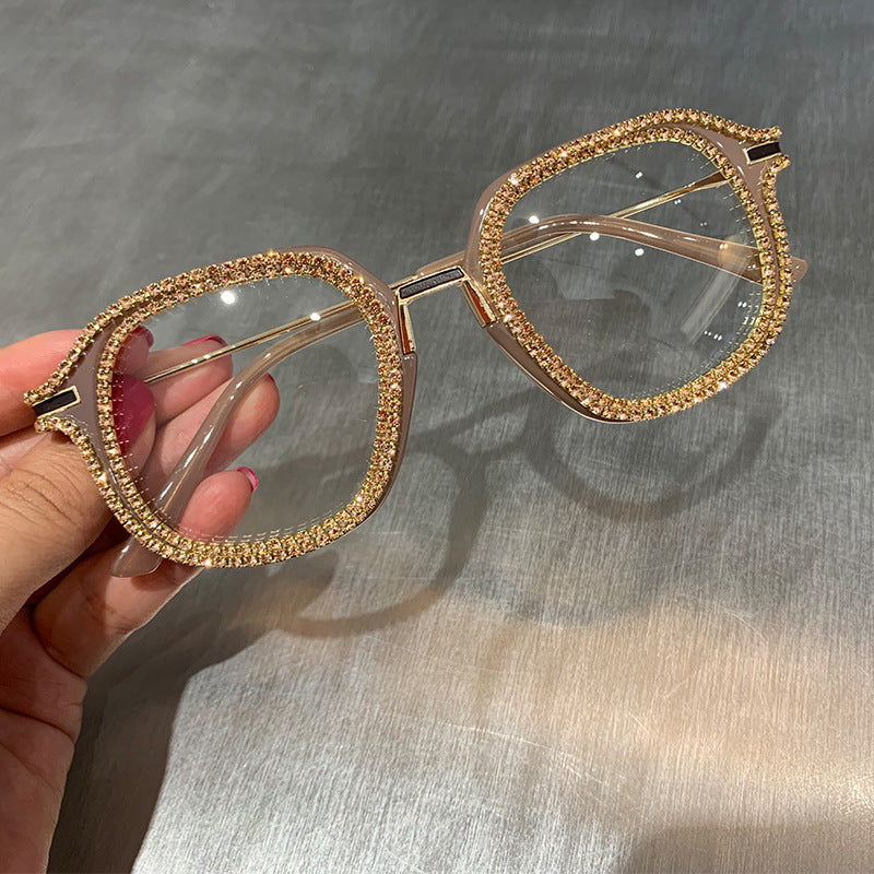 Stellar Vintage – Diamond-Encrusted Luxury Eyewear