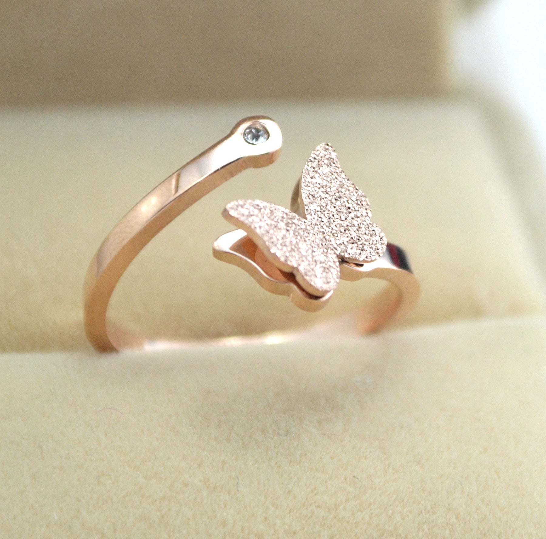 Woman Frosted Butterfly Adjustable Titanium Ring