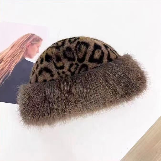 Wild Elegance: The Hand-Embroidered Leopard Mongolian Hat