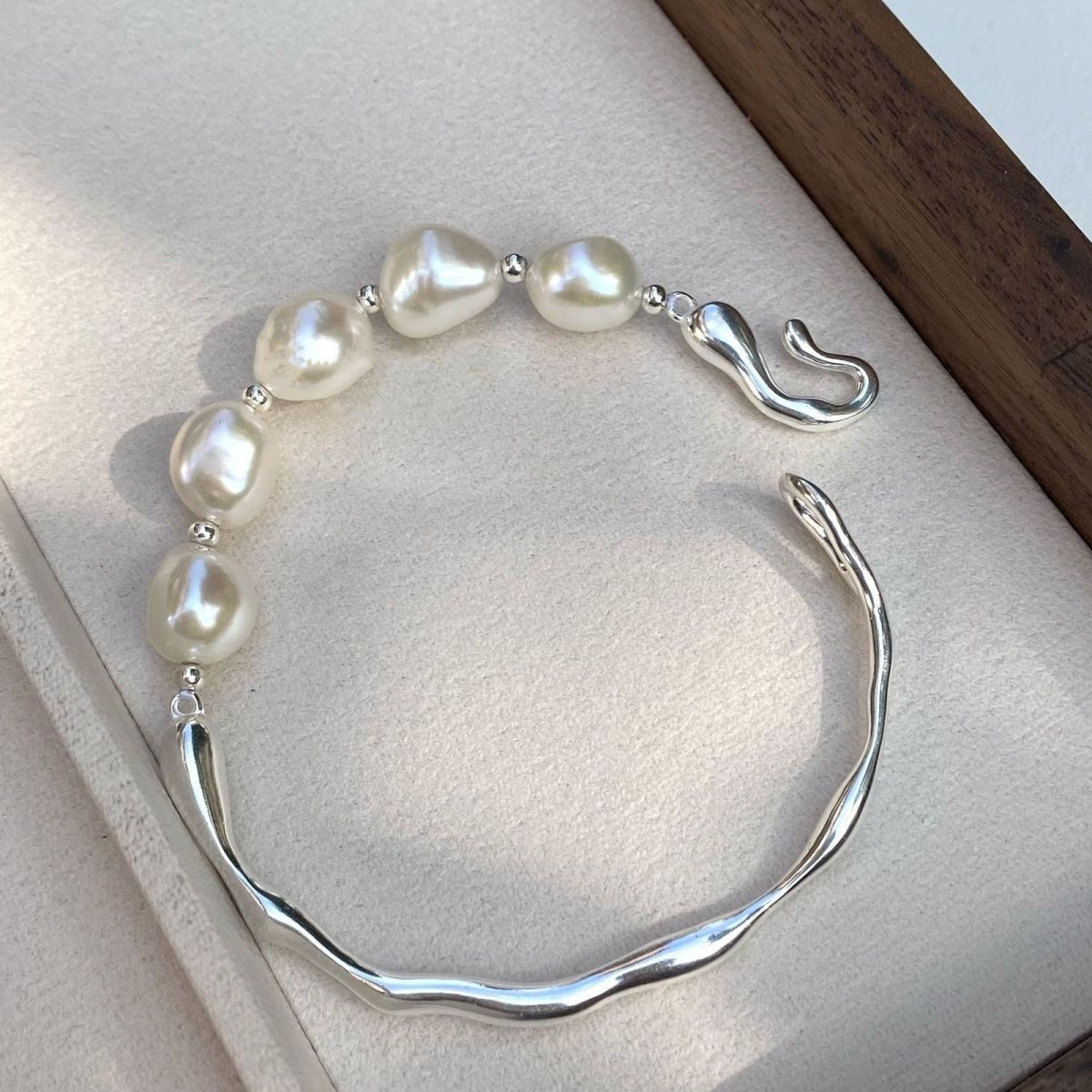 One-of-a-Kind: Irregular Natural Freshwater Pearl & 3D Gold Vintage Bracelet