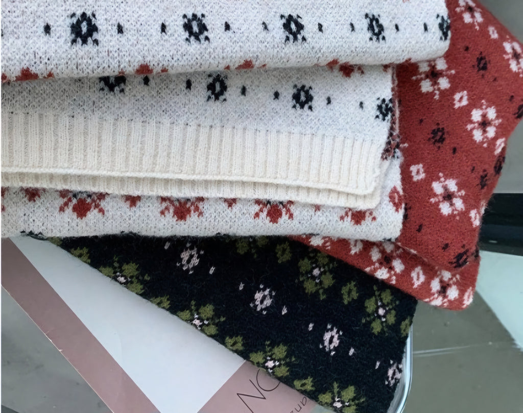 Nordic Bloom: The Thickened Woolen Winter Scarf