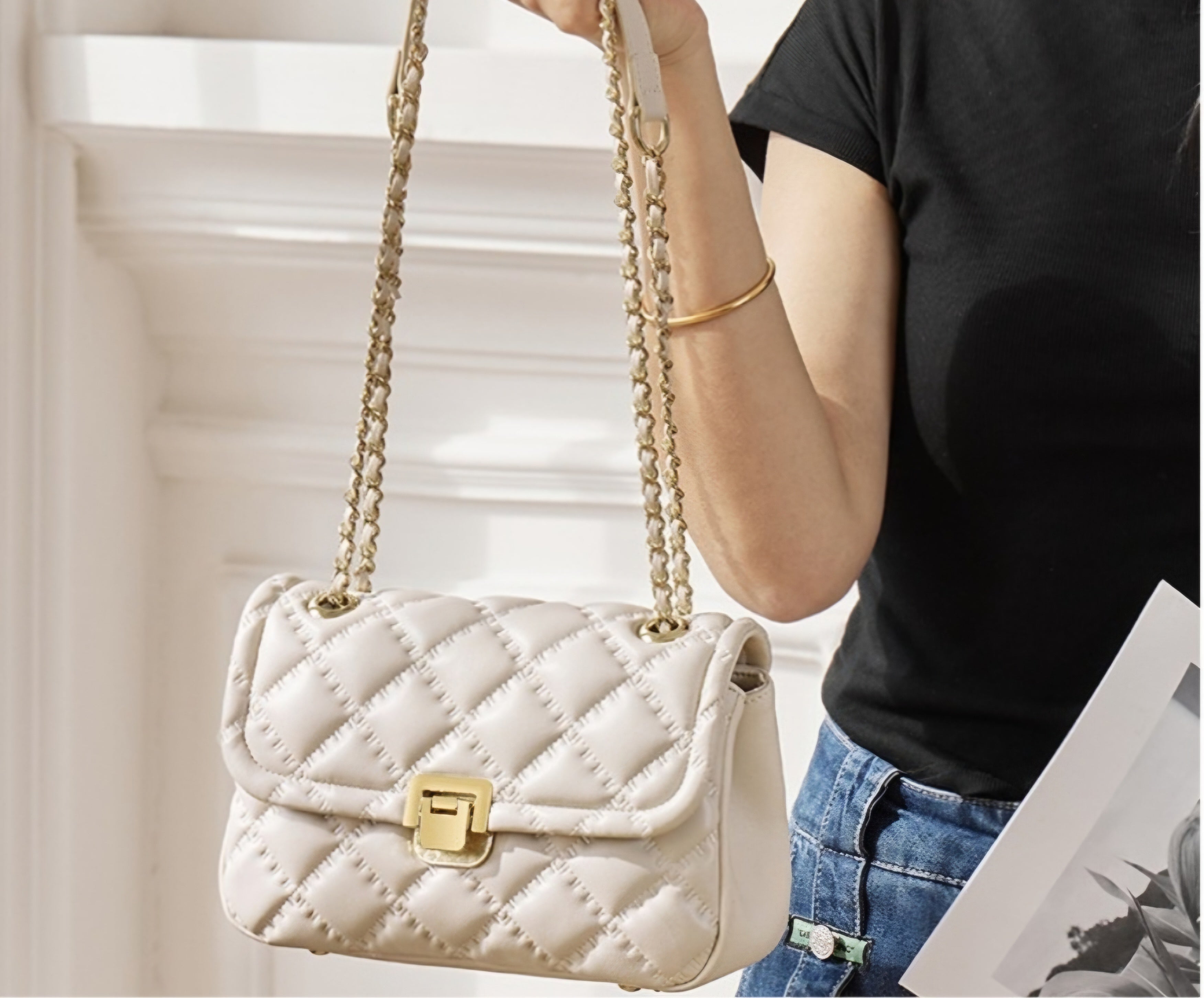 The Timeless: Quilted Chain Crossbody