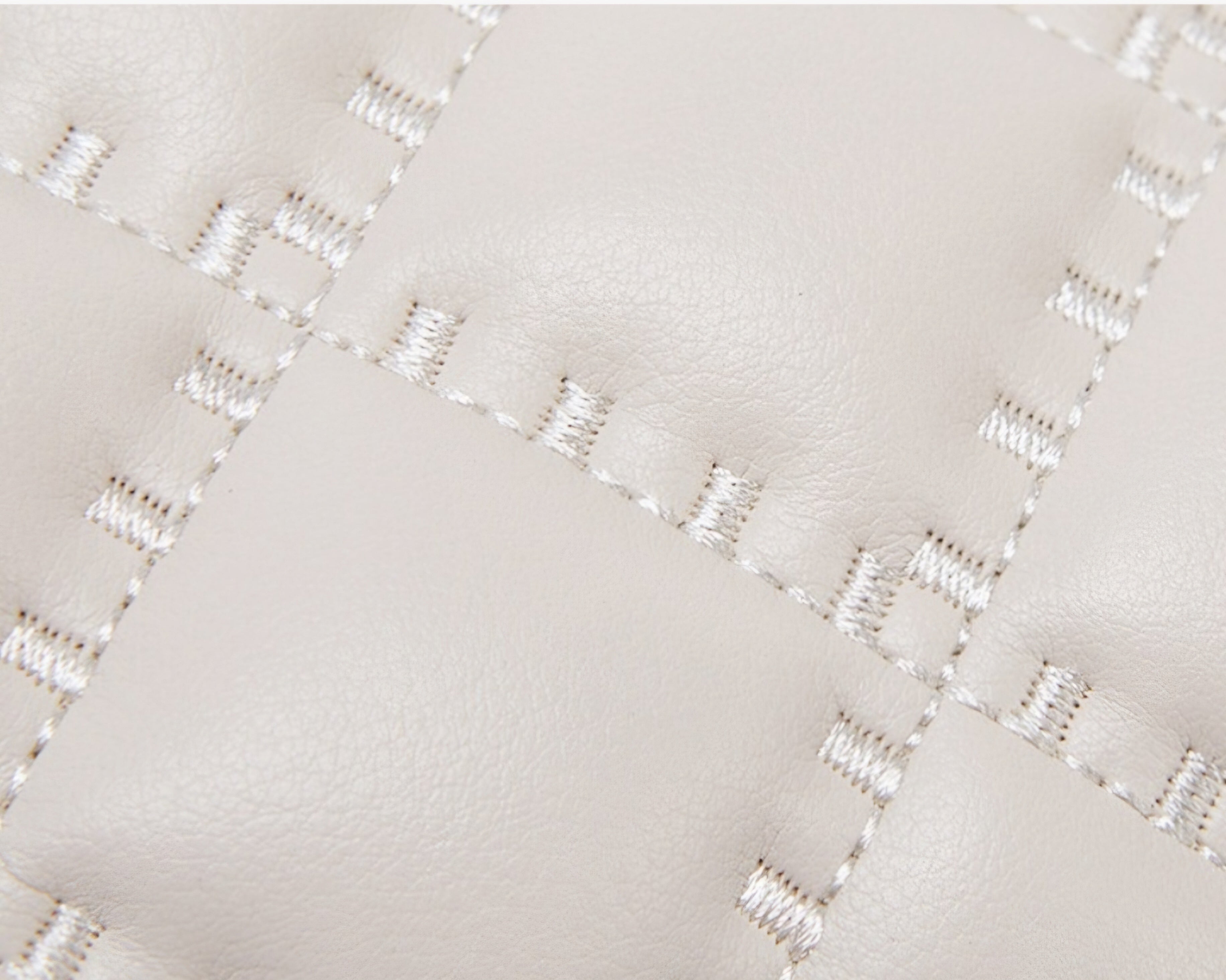 The Timeless: Quilted Chain Crossbody