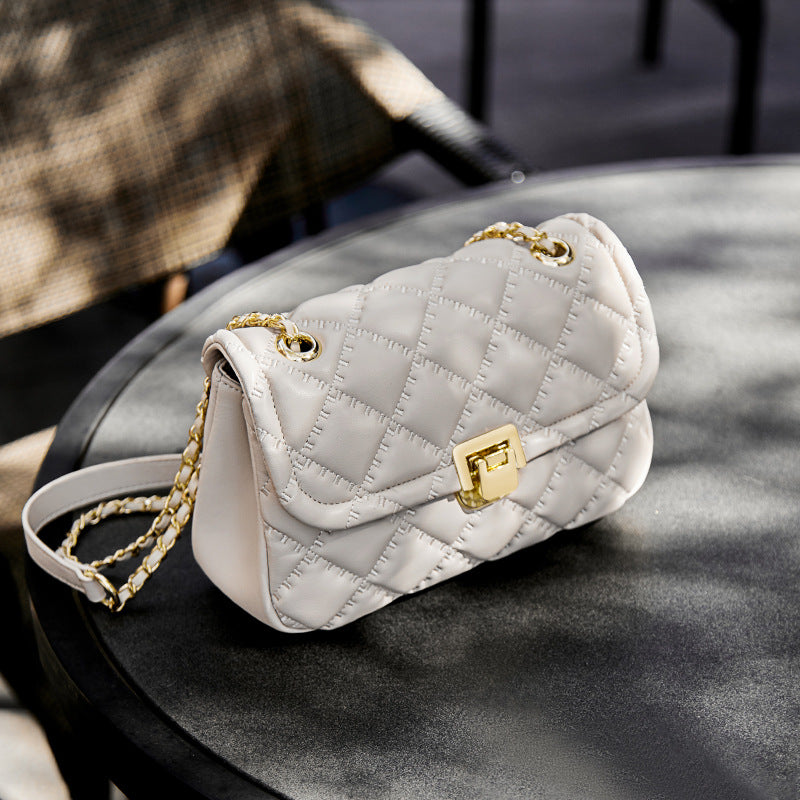 The Timeless: Quilted Chain Crossbody