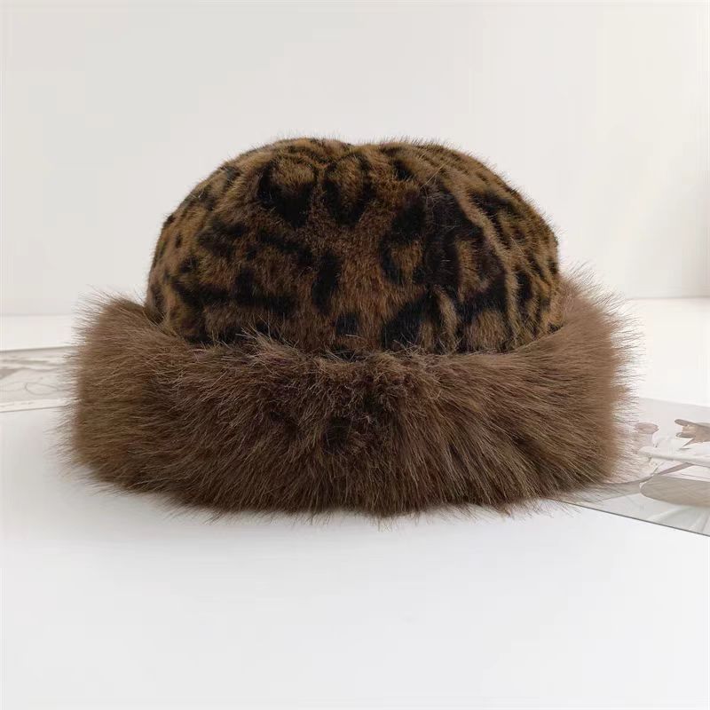 Wild Elegance: The Hand-Embroidered Leopard Mongolian Hat
